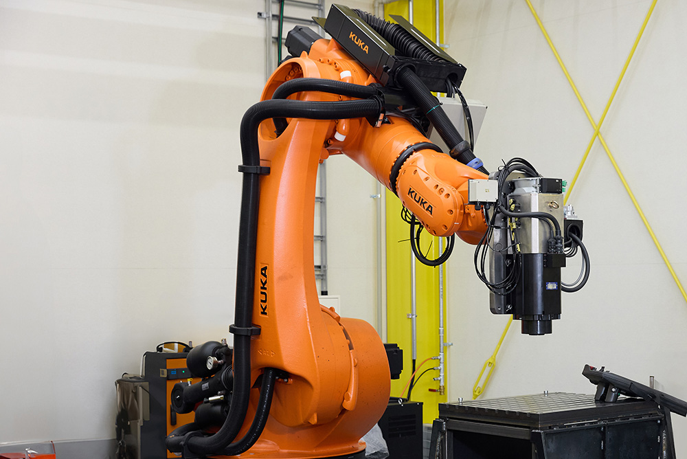 6軸加工機　KUKA