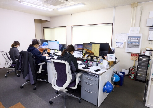 大阪本社・工場オフィス
